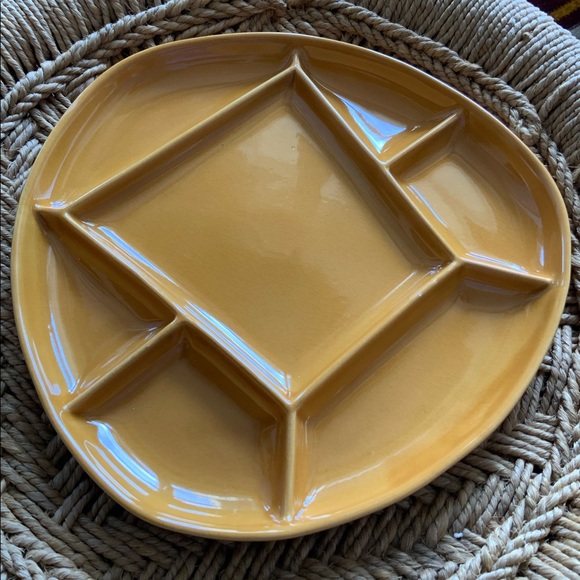 Set of 2 Ceramic Divided Plates - Picture 3 of 9